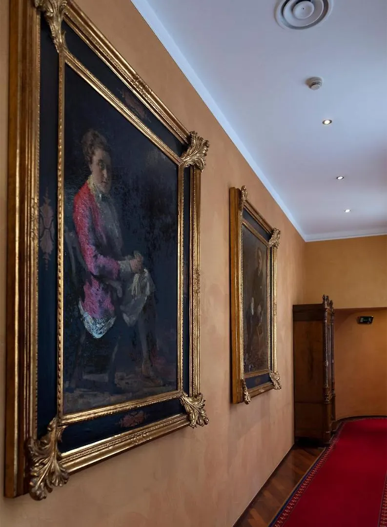 Hotel Regina Milan