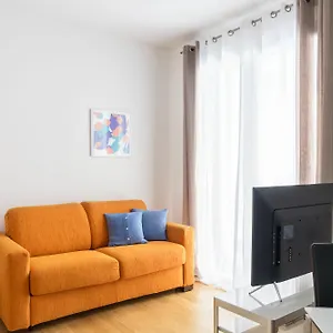 Appartamento Joivy Sunny 1-bed Flat With Balcony