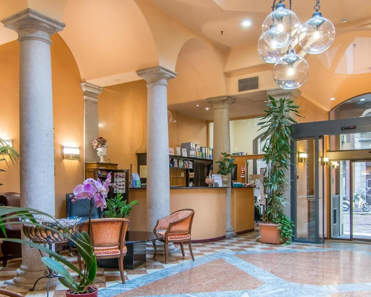 Hotel Regina Milaan 4*,
